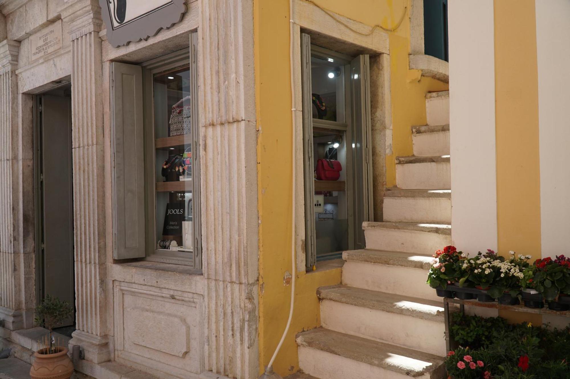 Little Gem Symi Boutique Studio Ngoại thất bức ảnh