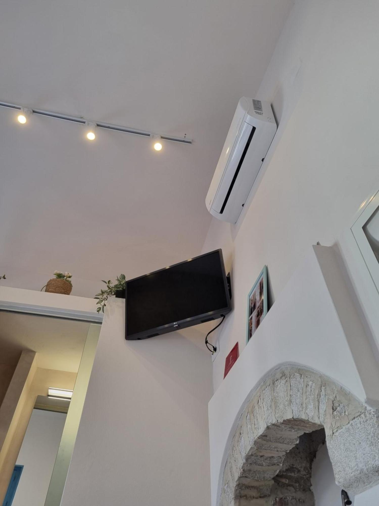 Little Gem Symi Boutique Studio Ngoại thất bức ảnh