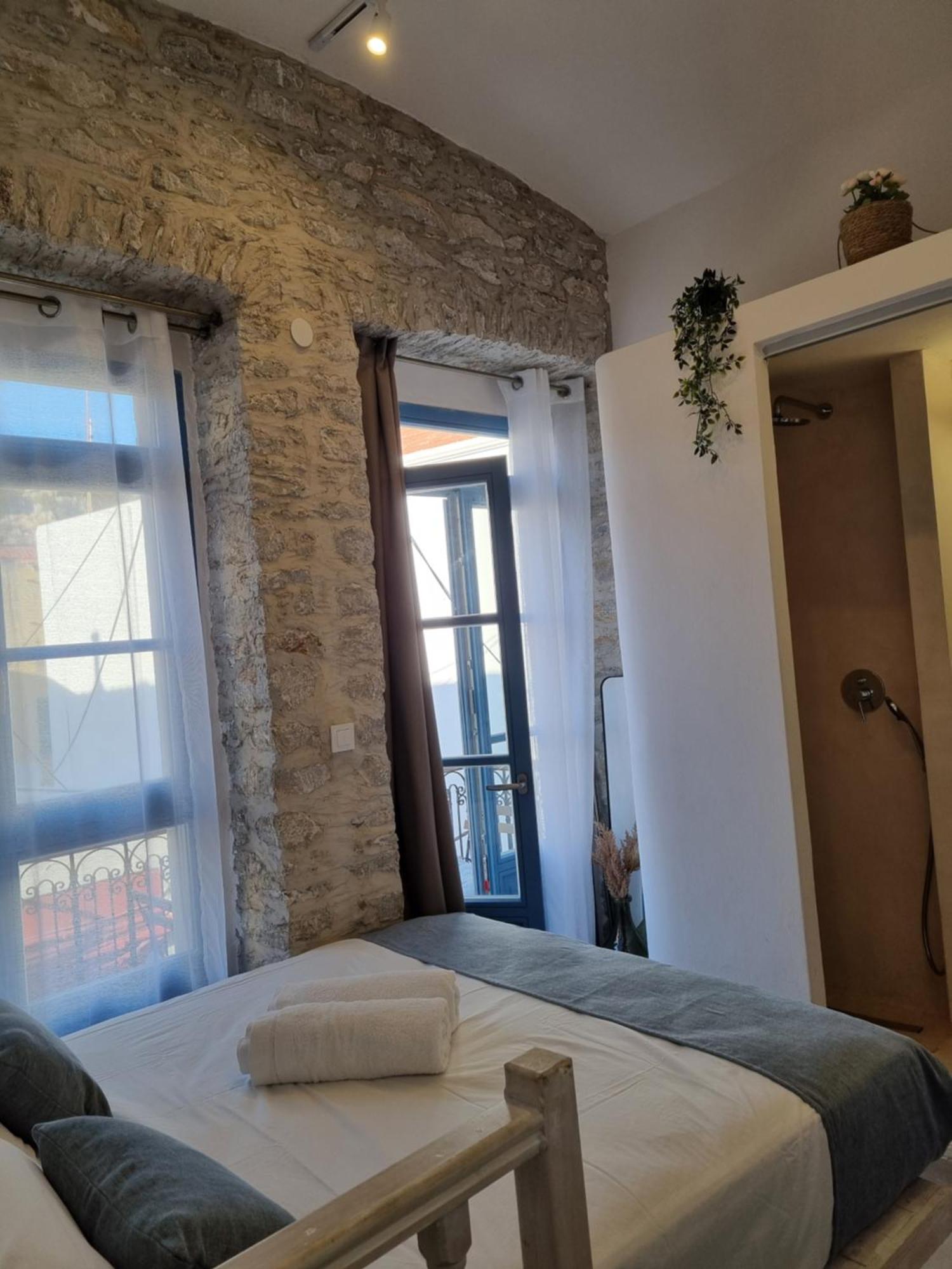 Little Gem Symi Boutique Studio Ngoại thất bức ảnh